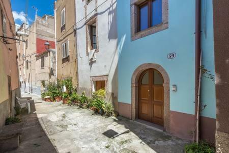 The Tower House With A Gorgeous Terrace Villa Bosa Exterior photo